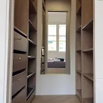 Daire Beautiful 3 Rooms, Carre D 'or