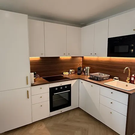 Beautiful 3 Rooms, Carre D 'or Nice