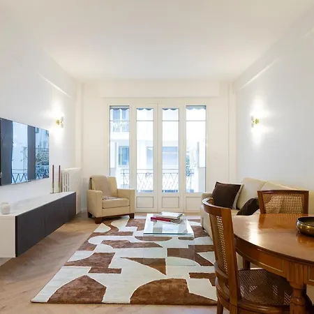 Beautiful 3 Rooms, Carre D 'or 尼斯