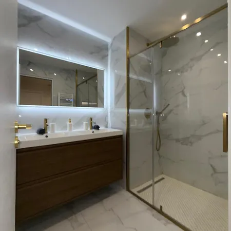 Beautiful 3 Rooms, Carre D 'or *