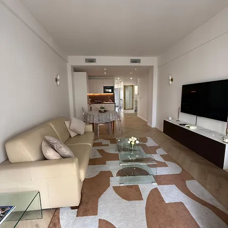 Apartamento Beautiful 3 Rooms, Carré D 'or Niza