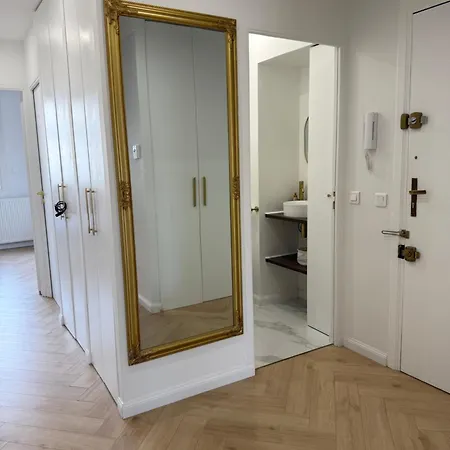 Beautiful 3 Rooms, Carré D 'or Niza