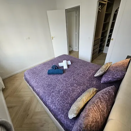 Beautiful 3 Rooms, Carre D 'or Apartamento