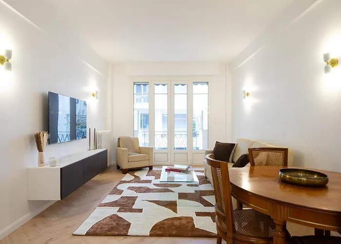 Beautiful 3 Rooms, Carre D 'or Nicea