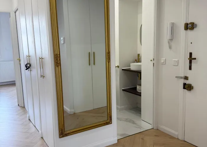 Beautiful 3 Rooms, Carre D 'or Nicea
